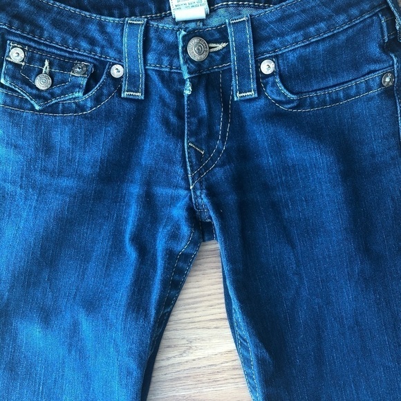 True Religion Boot Cut Leg Dark Wash Jeans Size 26 - Picture 12 of 16